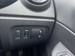 Renault Captur thumbnail