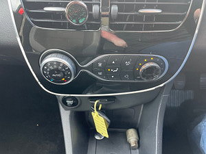 Renault Clio thumbnail