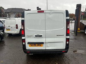 Renault Trafic thumbnail
