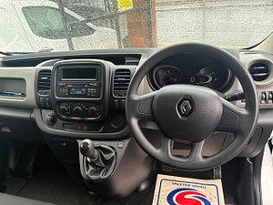 Renault Trafic thumbnail