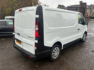 Renault Trafic thumbnail