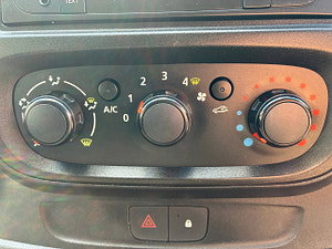 Renault Trafic thumbnail