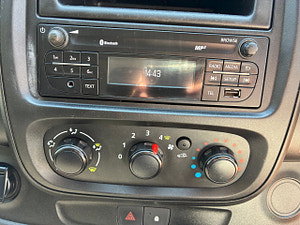 Renault Trafic thumbnail