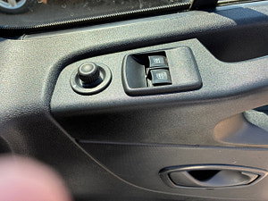 Renault Trafic thumbnail