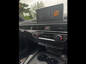 Audi S4 Avant thumbnail