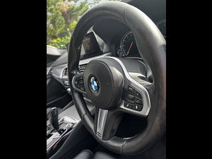 BMW 5 Series thumbnail