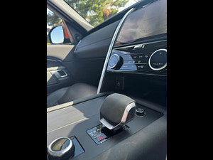 Land Rover DISCOVERY thumbnail