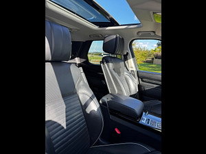 Land Rover DISCOVERY thumbnail