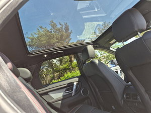 Land Rover Discovery Sport thumbnail