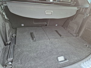 Land Rover Discovery Sport thumbnail