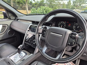Land Rover Discovery Sport thumbnail