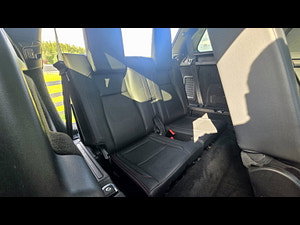 Land Rover Discovery Sport thumbnail