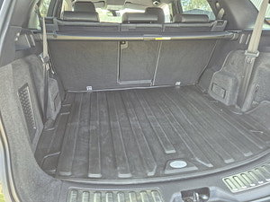 Land Rover Discovery Sport thumbnail