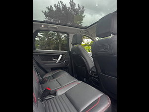Land Rover Discovery Sport thumbnail