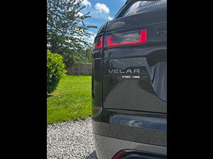 Land Rover Range Rover Velar thumbnail