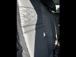 Land Rover Range Rover Evoque thumbnail