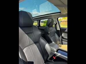 Land Rover Range Rover Evoque thumbnail