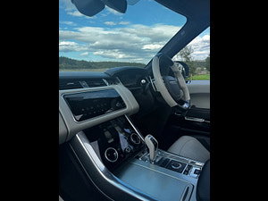 Land Rover Range Rover Sport thumbnail