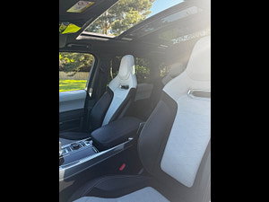Land Rover Range Rover Sport thumbnail