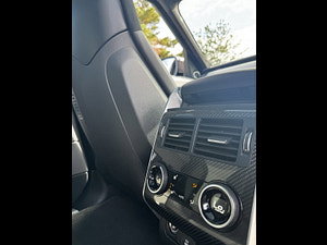 Land Rover Range Rover Sport thumbnail