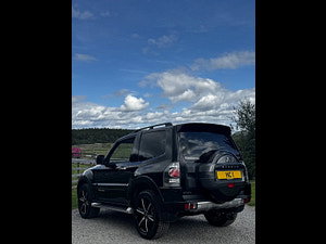 Mitsubishi Shogun thumbnail