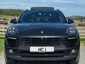 Porsche Macan thumbnail