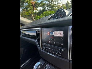 Porsche Macan thumbnail