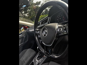 Volkswagen Tiguan thumbnail