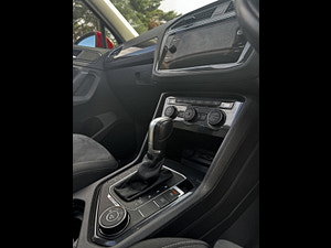 Volkswagen Tiguan thumbnail