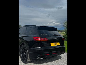 Volkswagen Touareg thumbnail