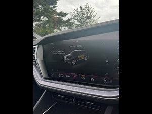 Volkswagen Touareg thumbnail
