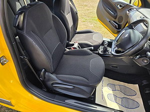 DS Automobiles DS 3 thumbnail