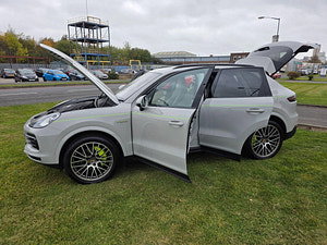 Porsche Cayenne thumbnail