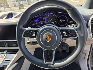 Porsche Cayenne thumbnail
