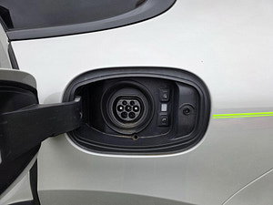 Porsche Cayenne thumbnail