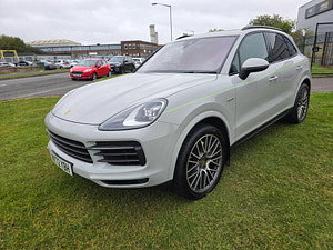 Porsche Cayenne thumbnail
