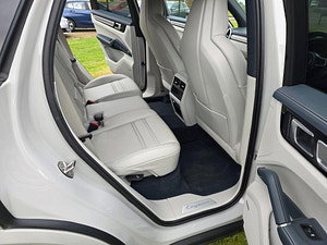Porsche Cayenne thumbnail