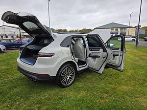 Porsche Cayenne thumbnail
