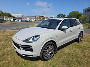 Porsche Cayenne thumbnail