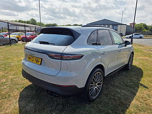 Porsche Cayenne thumbnail