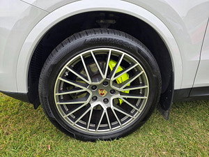 Porsche Cayenne thumbnail