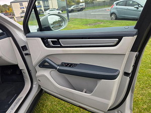 Porsche Cayenne thumbnail