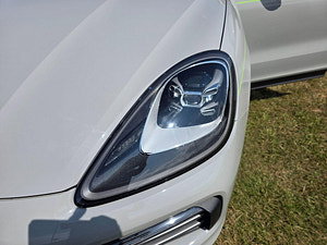 Porsche Cayenne thumbnail