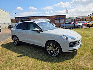 Porsche Cayenne thumbnail
