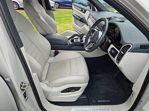 Porsche Cayenne thumbnail