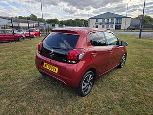 Peugeot 108 thumbnail