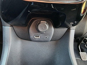 Peugeot 108 thumbnail