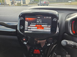Peugeot 108 thumbnail