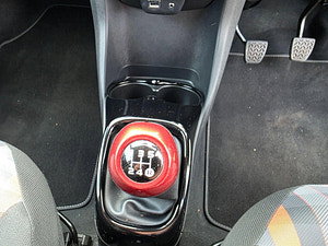Peugeot 108 thumbnail