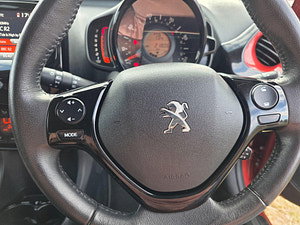 Peugeot 108 thumbnail